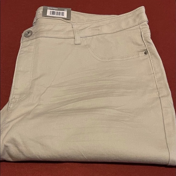 Falls Creek Khaki Jeans - Picture 1 of 3